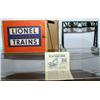 Image 1 : LIONEL DOUBLE SIGNAL BRIDGE. BOXED W/ LINER, AND 