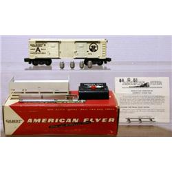 AMERICAN FLYER S GAUGE OPERATING MILK CAR AND PLA