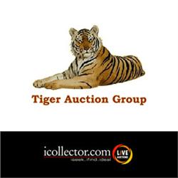 LIONEL W.P. BOX CAR. YELLOW FEATHER. CAR HAS A FA