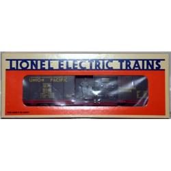 LIONEL U.P. OPERATING BOX CAR.