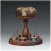 Image 1 : SHAKER TURNED WOOD SPOOL HOLDER AND PIN CUSHION