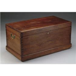 FINE EARLY PINE DOVETAILED SEAMAN’S CHEST