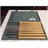 Image 1 : DELTA 8PCE WOOD TURNING SET WITH CASE
