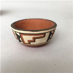 Acoma New Mexico Miniature collection of Vintage Pottery Seed Jars and Effigy's Sky City