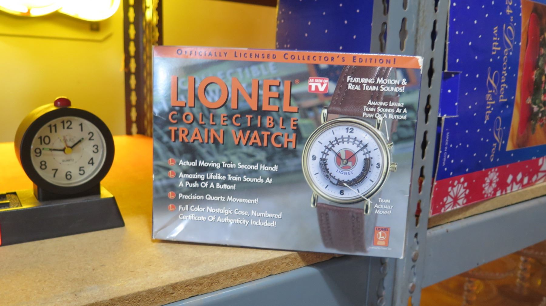 Trian Watch Lionel Collectible Train Watch & Train w/ Quartz Clock on Base