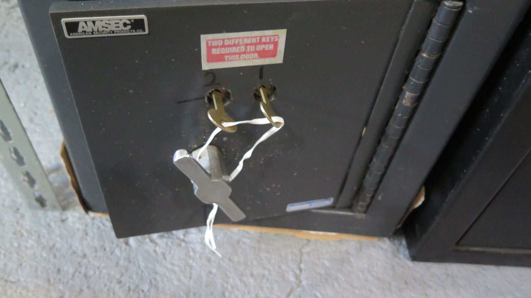 Amsec Safe (2 Keys to Open) - 2 Working Keys Included, Both Keys are ...