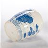 Image 5 : Two Chinese blue and white jars.