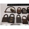 Image 4 : 18 Vintage Padlocks