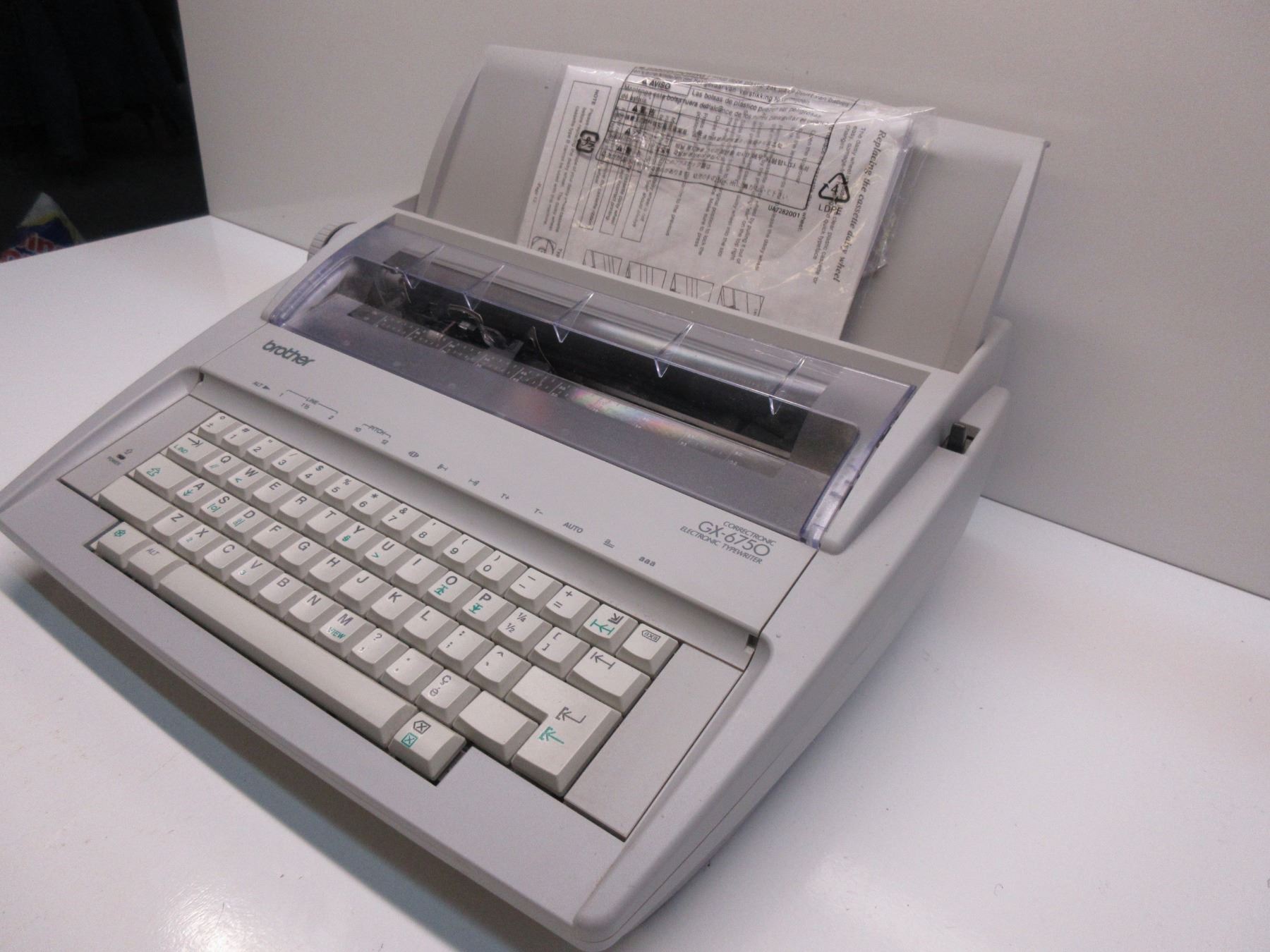 Brother Electronic Typewriter Model GX-6750