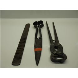 Challenge Shears, Hoof Trimers, Marswells+ Hoof Rasp