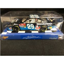 Kevin Harvick #29 Goodwrench Service/ ET 2002 1/24 Scale NASCAR Diecast