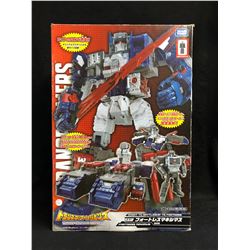 Takara Transformers Legends LG-31 FORTRESS MAXIMUS