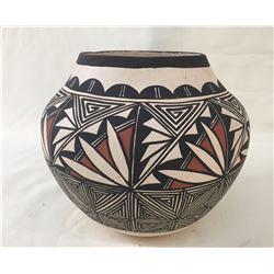 Acoma Pot - Alvin Lewis