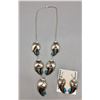 Image 2 : Turquoise and Coral Bear Claw Set