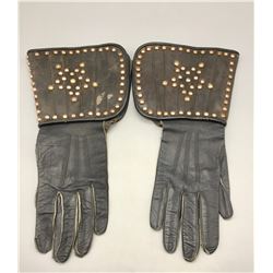 Vintage Spotted Leather Gaunlets