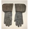 Image 2 : Vintage Spotted Leather Gaunlets