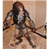 Image 2 : ALIEN VS PREDATOR 1/2 SCALE STATUES VERY RARE PROMO FROM WORLD PREMIERE