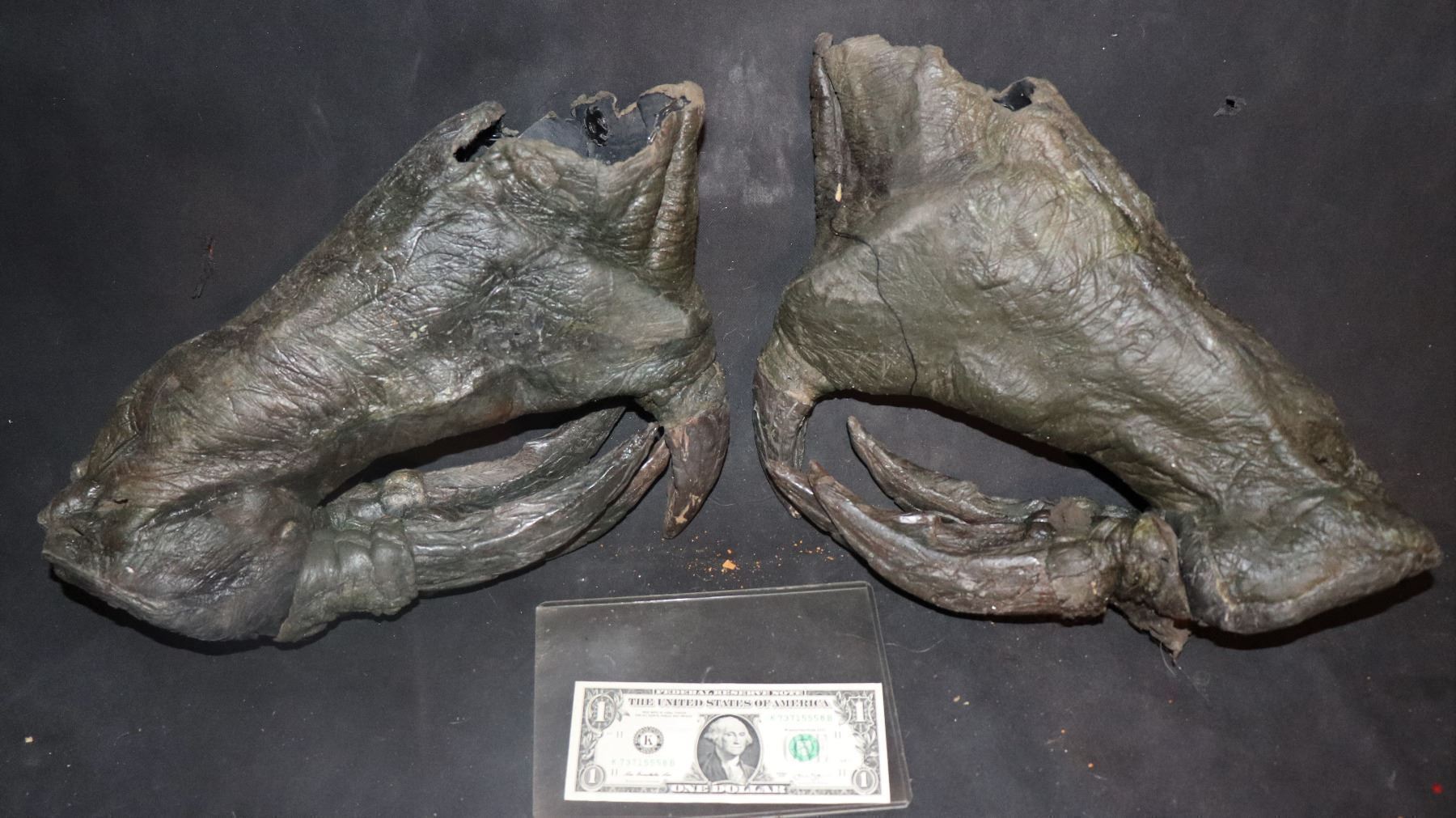 CREATURE ALIEN DEMON FEET ON LIFTS MATCHED WEARABLE PAIR
