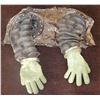 Image 1 : ZZ-CLEARANCE BUBBLE BOY SCREEN USED ARMS WITH GLOVES JAKE GYLLENHAAL 3
