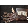 Image 1 : PREDATOR SCREEN USED HERO HAND