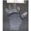 Image 1 : SPIDER-MAN FAR FROM HOME STEALTH GLOVE PANEL 2