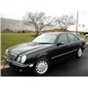 Image 1 : 2001 Mercedes-Benz E320 4 Matic