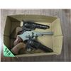 Image 1 : box with 3 CO2 pellet handguns