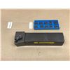 Image 1 : KENNAMETAL DCLNR-204D INDEXABLE TOOL HOLDER W/ CARBIDE INSERTS