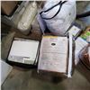 Image 2 : LOT OF VARIOUS NEW BEDDING