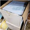 Image 2 : 5 BOXES OF ABSORBANT SHEET DRAPES