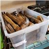 Image 1 : TOTE OF HAMMERS