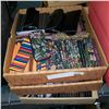 Image 2 : 7 BOXES OF READING GLASSES CASES