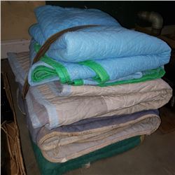 LOT OF 5 MOVING BLANKETS