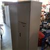 Image 2 : 2-DOOR METAL STORAGE CABINET