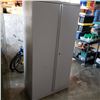 Image 1 : 2-DOOR METAL STORAGE CABINET