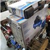 Image 1 : MASTERCRAFT 1/3HP 100 PSI AIR COMPRESSOR AND 2 IN 1 AIR NAILER
