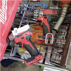 2 MILWAUKEE CORDLESS TOOLS WORKING NO BATTERIES