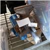 Image 1 : 2 BENCH VICES