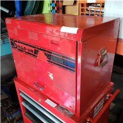 RED SNAP ON TOOL BOX