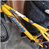 Image 2 : HARO YELLOW BMX BIKE