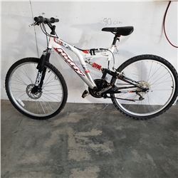 WHITE HUFFY B1 BIKE