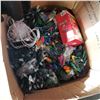 Image 1 : 400 FT OF CHRISTMAS LIGHTS