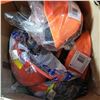 Image 2 : BOX OF NEW NORTH ORANGE HARD HATS
