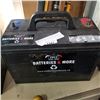 Image 1 : LARGE 12 VOLT BATTERY
