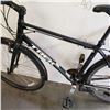 Image 2 : BLACK TREK BIKE