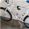 Image 2 : WHITE MARUISHI BIKE