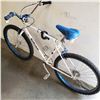 Image 3 : WHITE MARUISHI BIKE