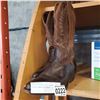 Image 1 : PAIR OF SIZE 7 1/2 COWBOY BOOTS, MADE IN CANADA