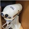 Image 2 : KITCHEN AID STAND AND TILT MIXER MODEL K45 SS