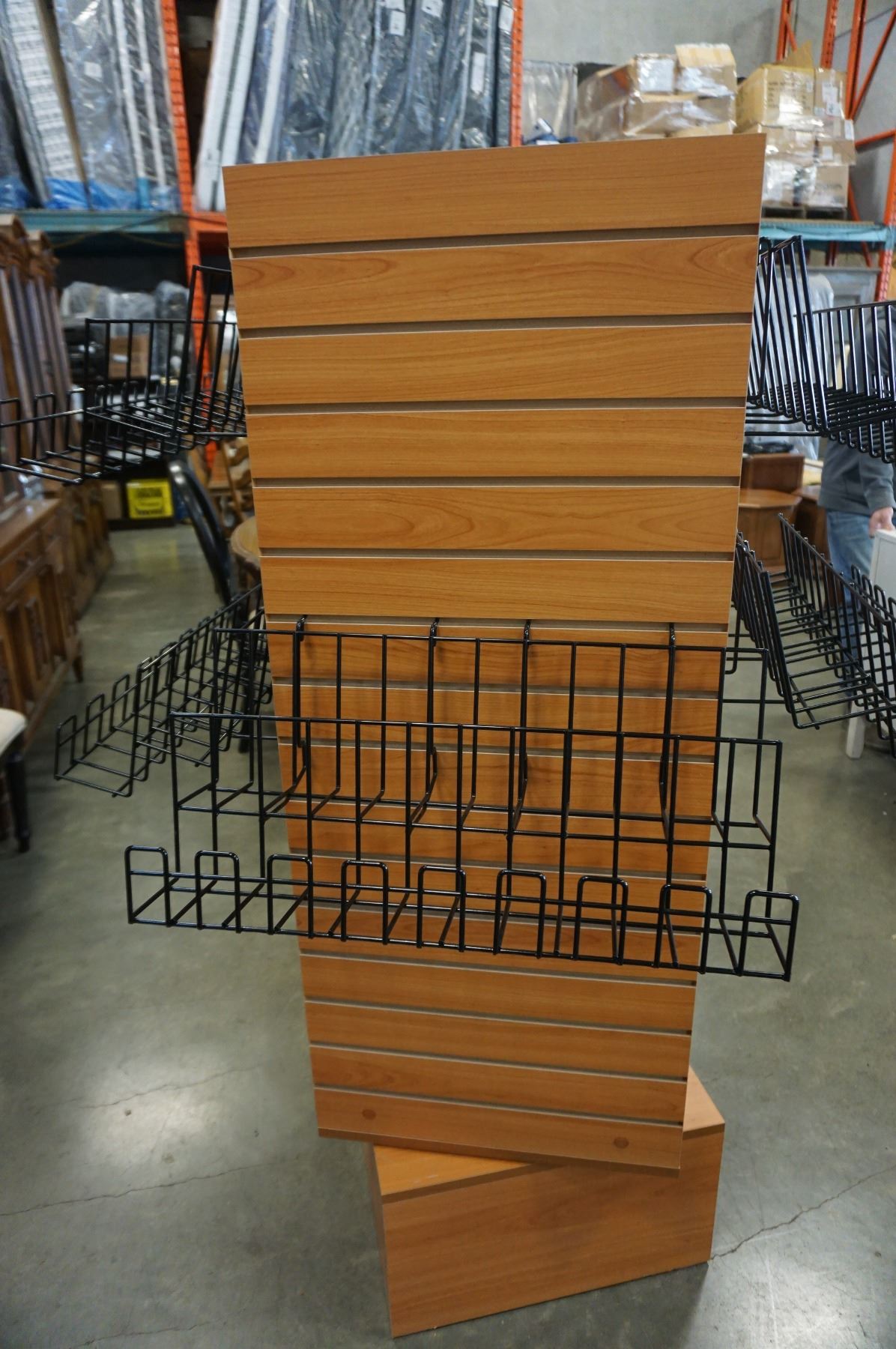SPINNING SLAT BOARD DISPLAY W/ RACKS - Big Valley Auction